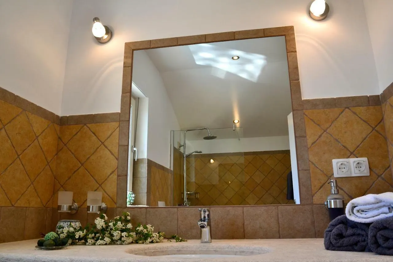 Villa Jomi Tar-Vabriga 0*,
